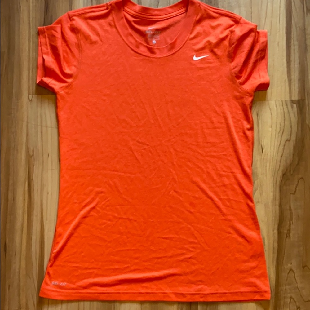 Nike T-shirt